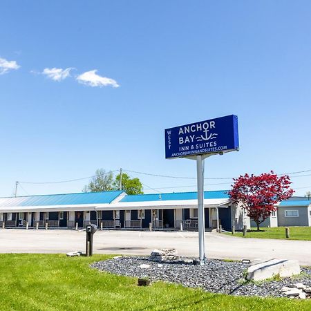 Anchor Bay Inn And Suites Сандъски Екстериор снимка